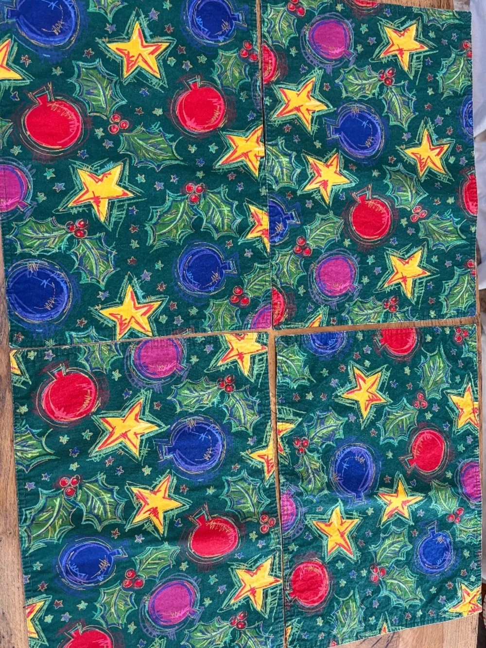 ✨ Vintage Christmas Placemats Set of 4 | Colorful Ornaments & Stars ✨ 🎄